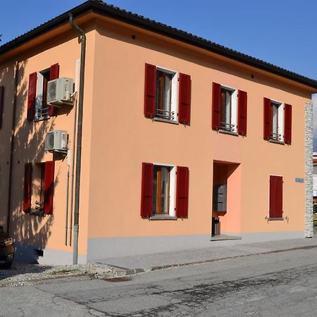 Casa Yoghi Hotel Cadenazzo Exterior photo